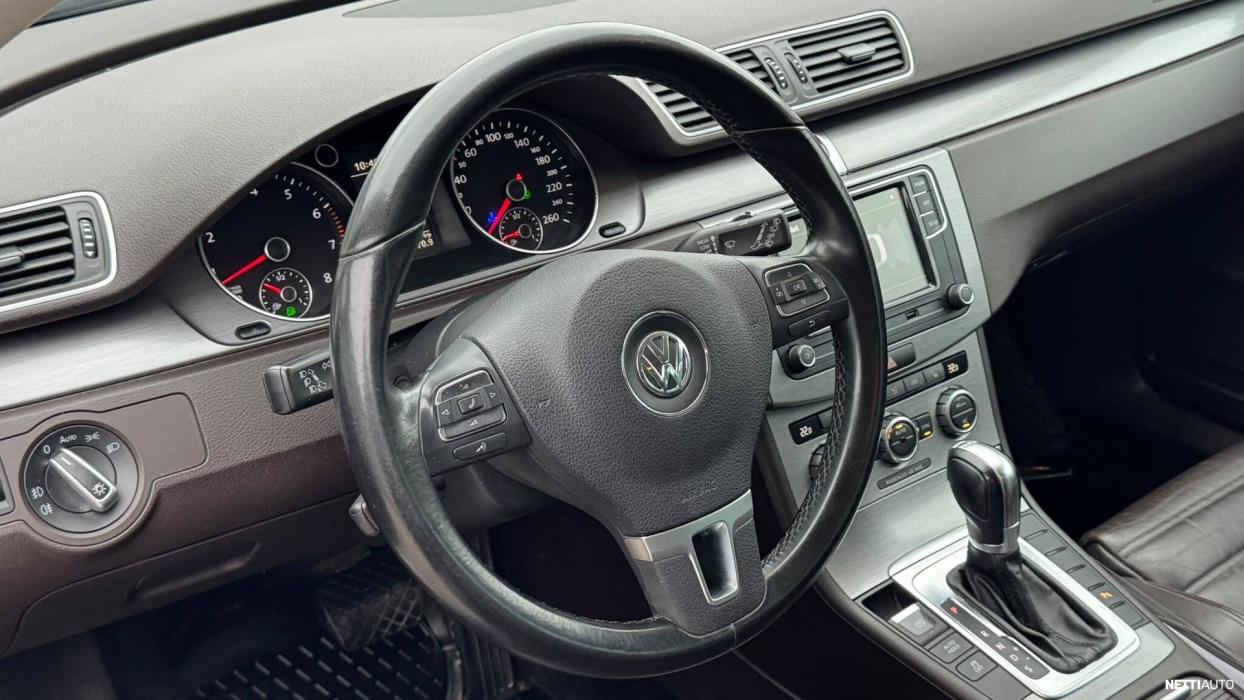 Volkswagen Passat 2012