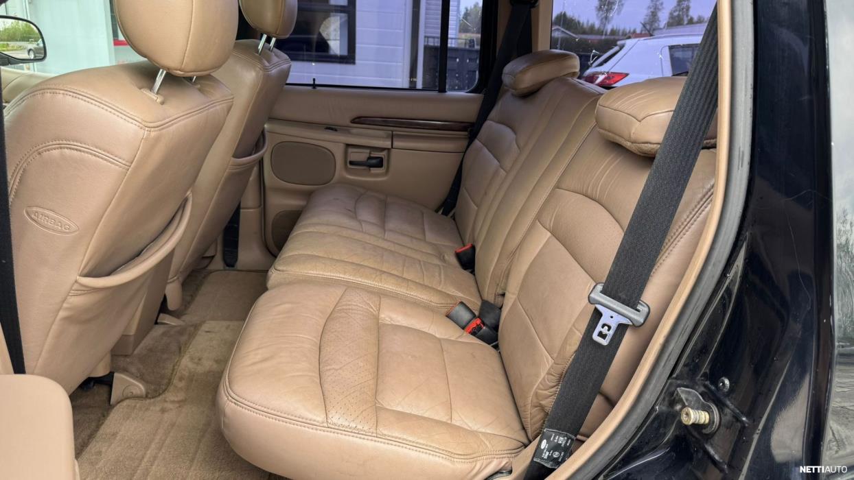 Ford Explorer 2000