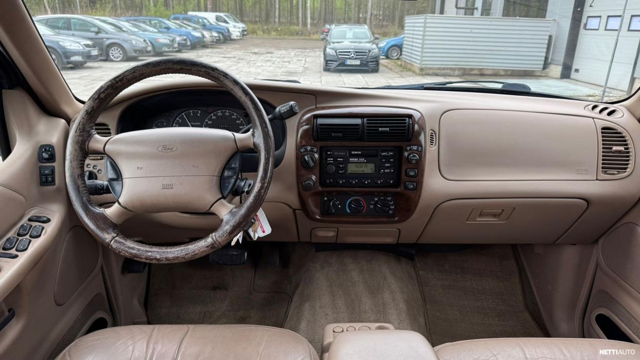 Ford Explorer 2000