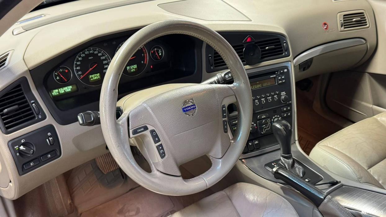 Volvo V70 2005