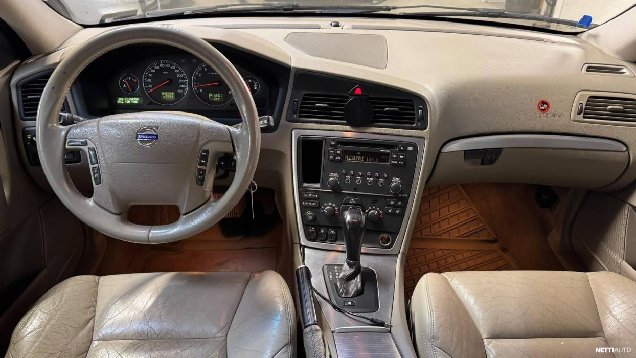Volvo V70 2005
