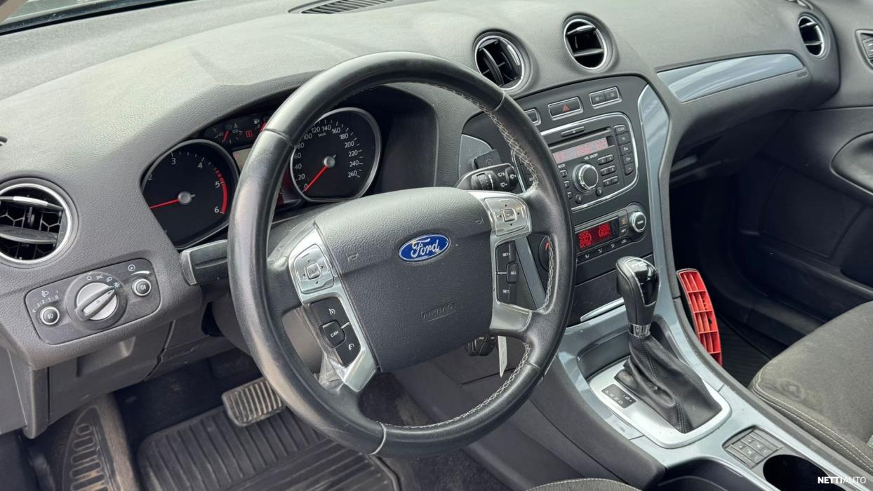 Ford Mondeo 2013