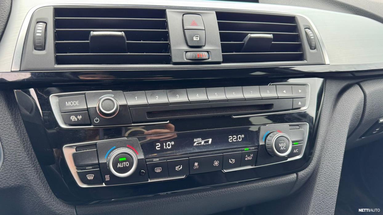 BMW 318 2016