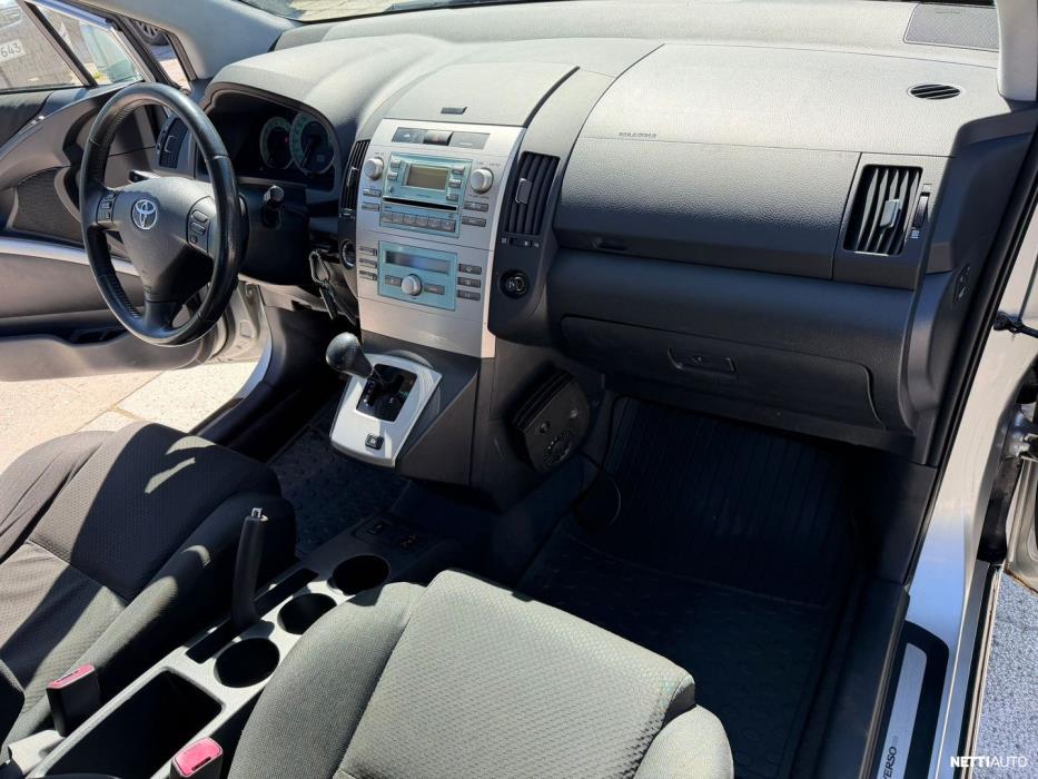 Toyota Corolla Verso 2006