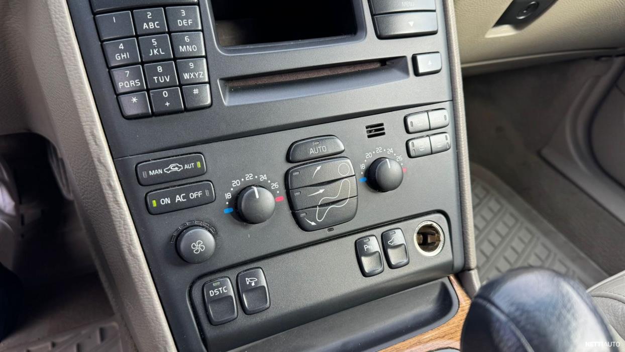 Volvo XC90 2006