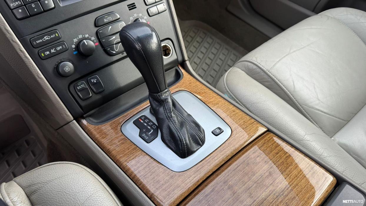 Volvo XC90 2006