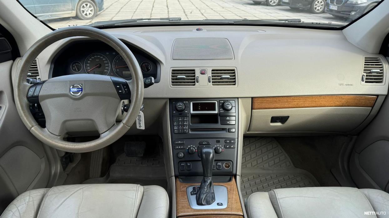 Volvo XC90 2006