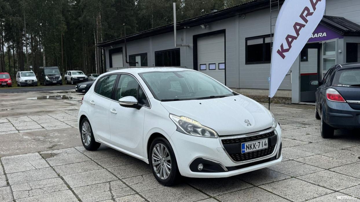 Peugeot 208 2016