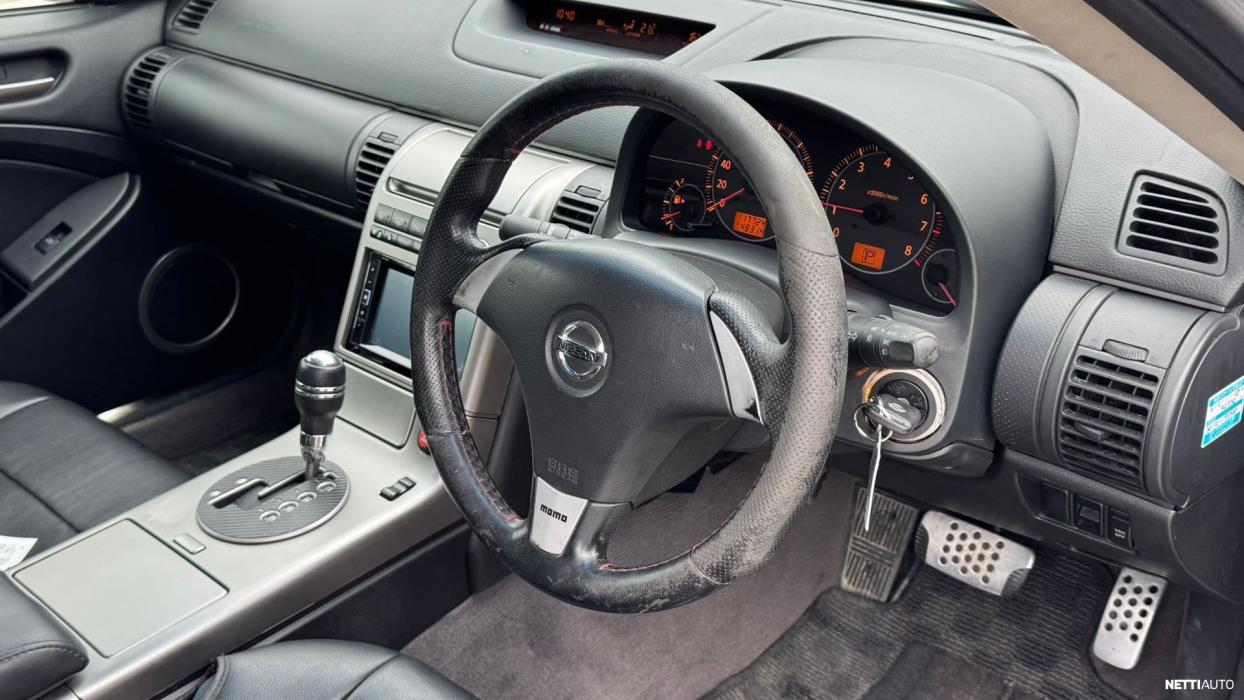 Nissan Skyline 2003