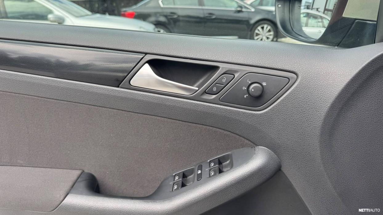 Volkswagen Jetta 2012