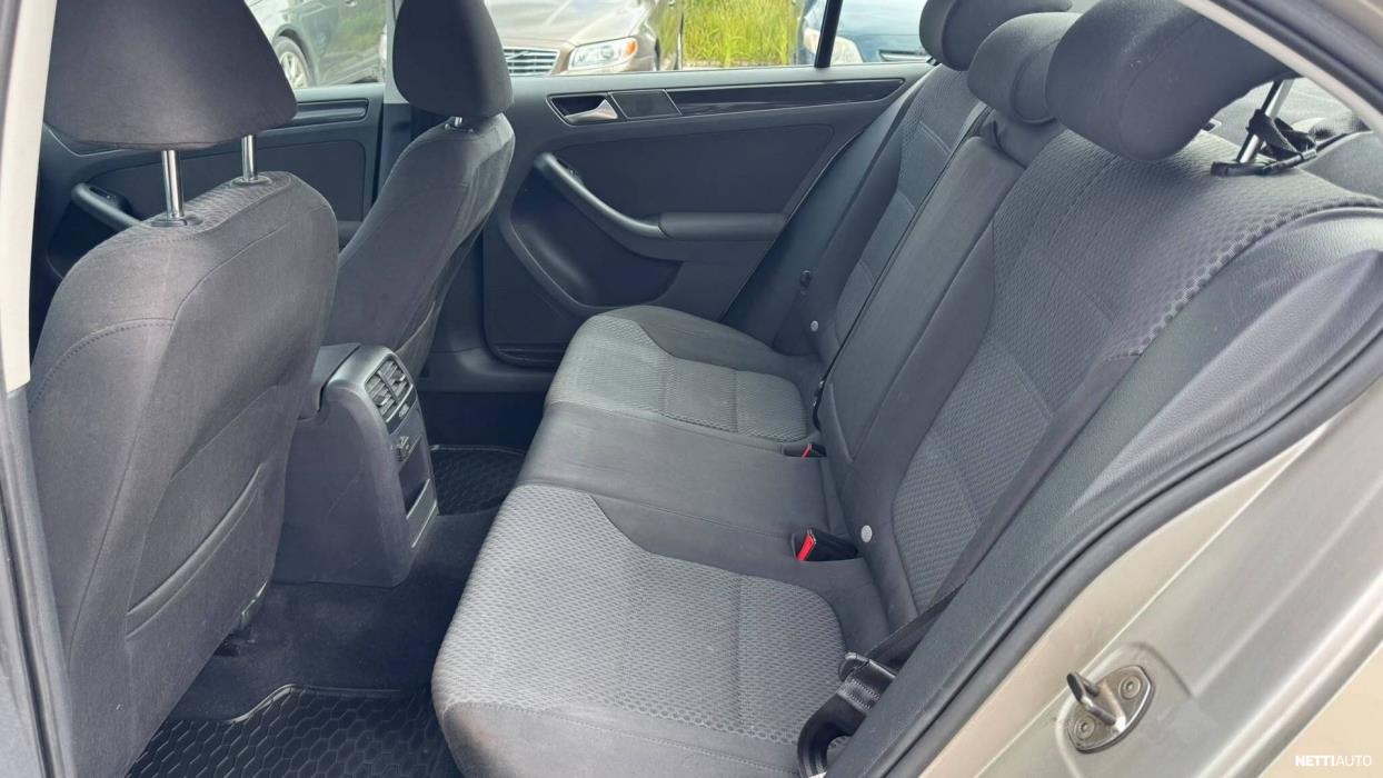 Volkswagen Jetta 2012