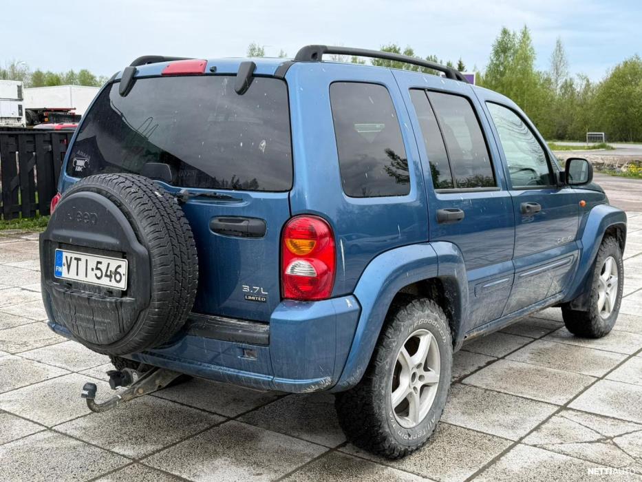 Jeep Cherokee 2004