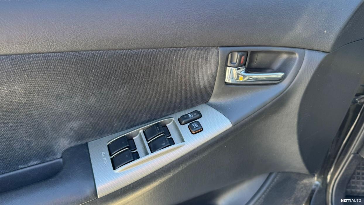 Toyota Corolla 2003