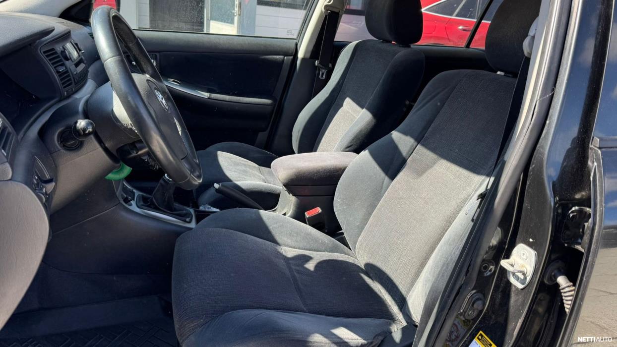 Toyota Corolla 2003