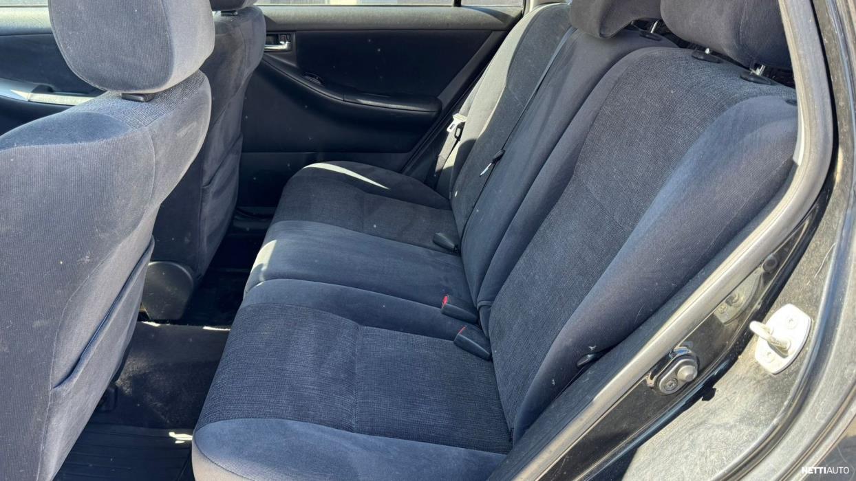 Toyota Corolla 2003