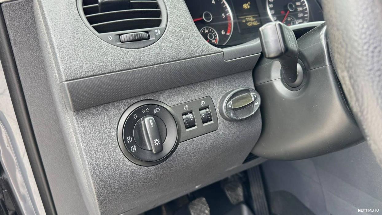 Volkswagen Caddy 2011