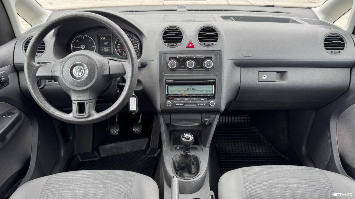 Volkswagen Caddy 2011