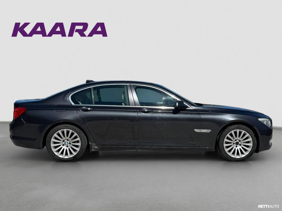 BMW 730 2010