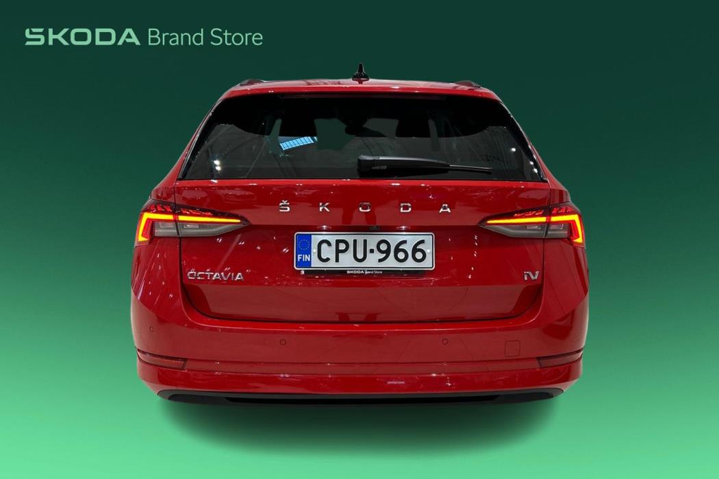 SKODA Octavia Combi A8 2021