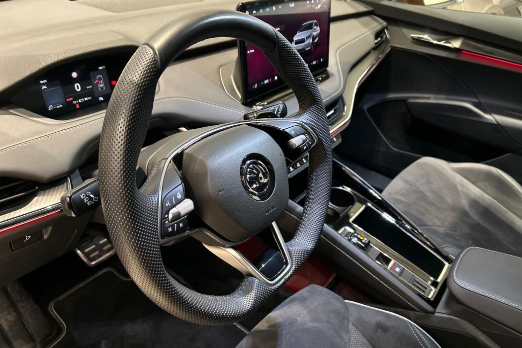 SKODA Enyaq iV 2025