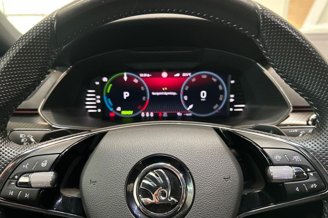 SKODA SUPERB 2022