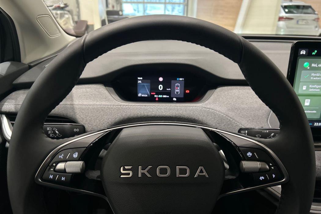 SKODA Enyaq 2025