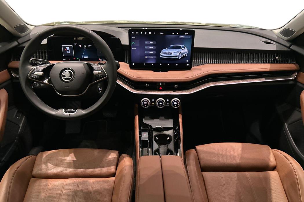 SKODA Superb 2024