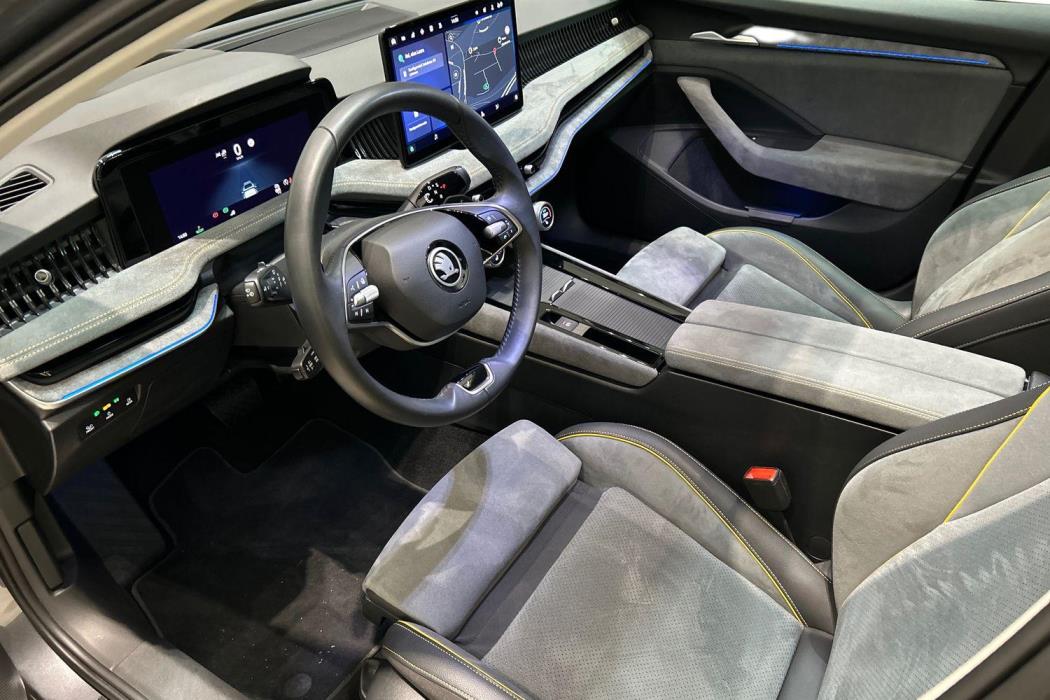 SKODA SUPERB 2024