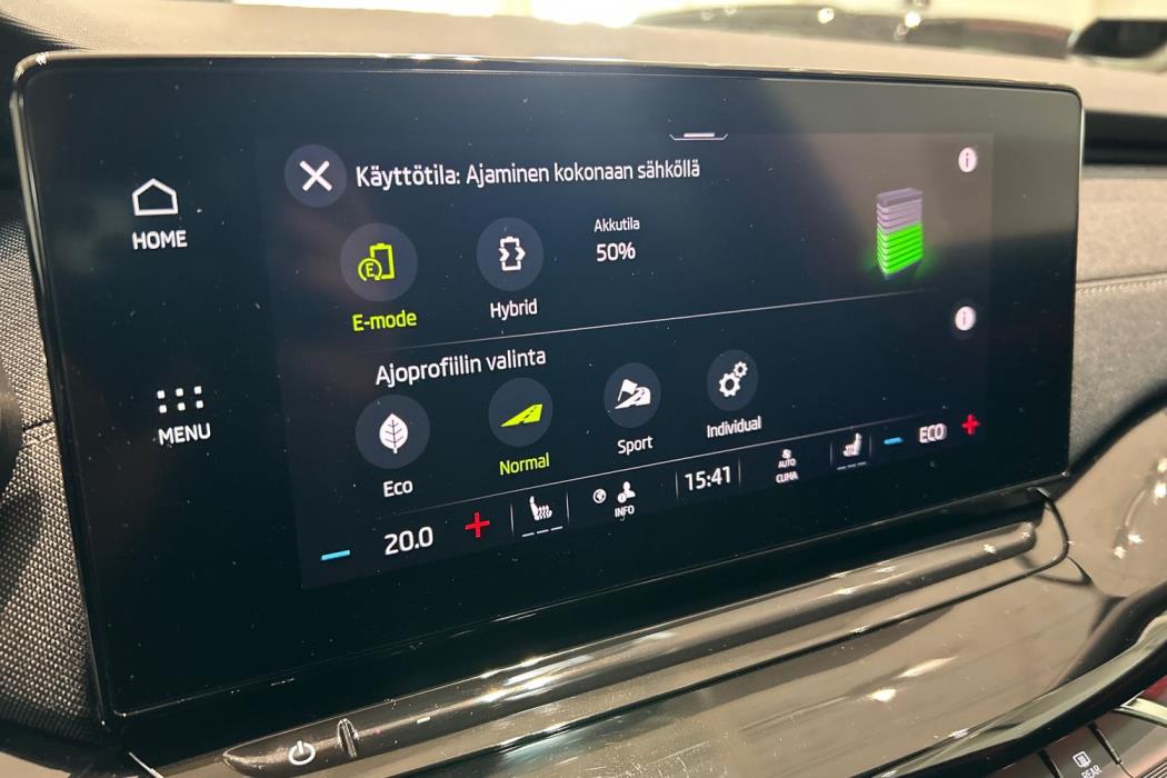 SKODA Octavia 2024