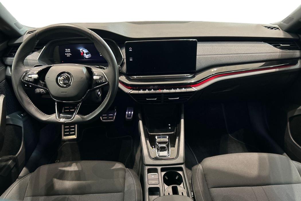 SKODA Octavia 2024