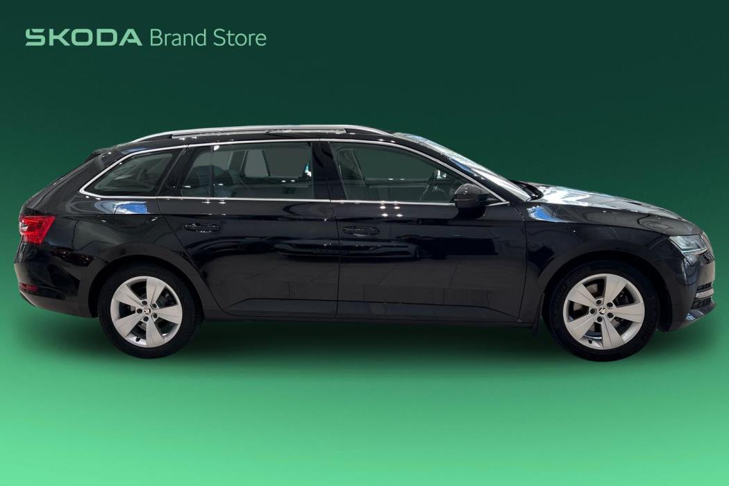Skoda Superb 2022