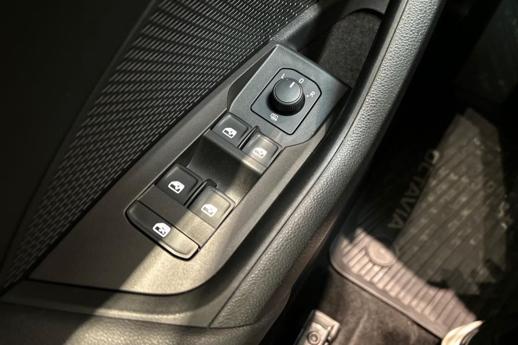 Skoda Octavia 2024