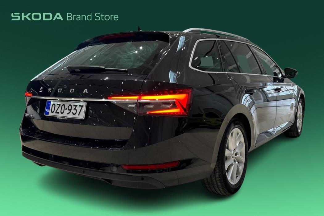 SKODA Superb 2023
