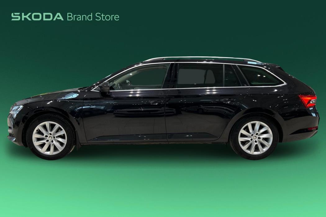 SKODA Superb 2023