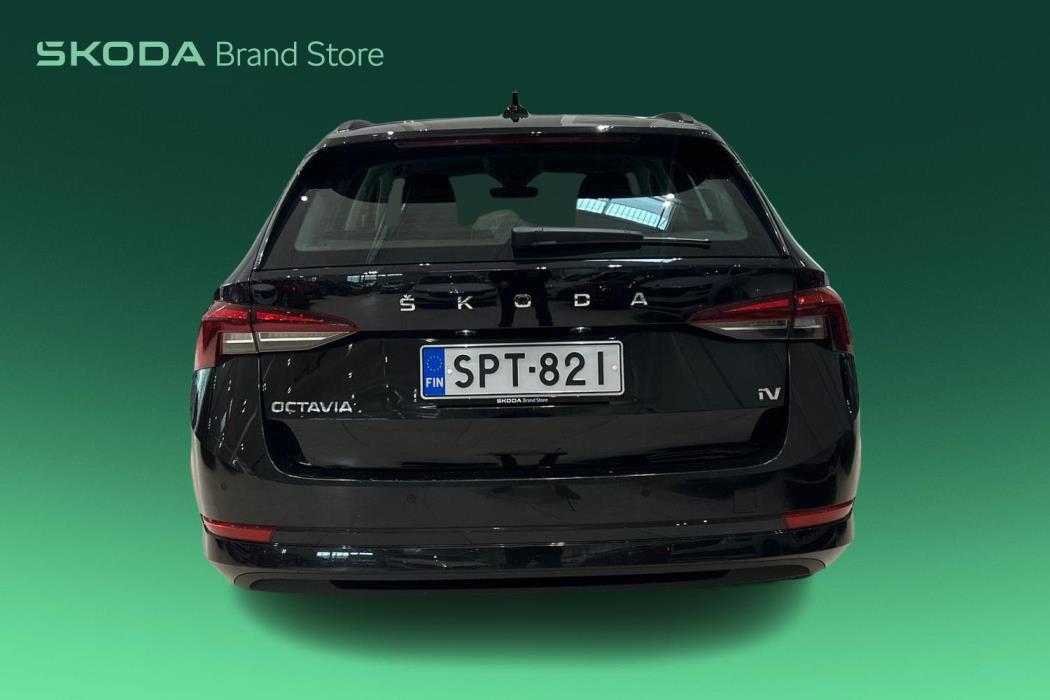 SKODA Octavia 2023