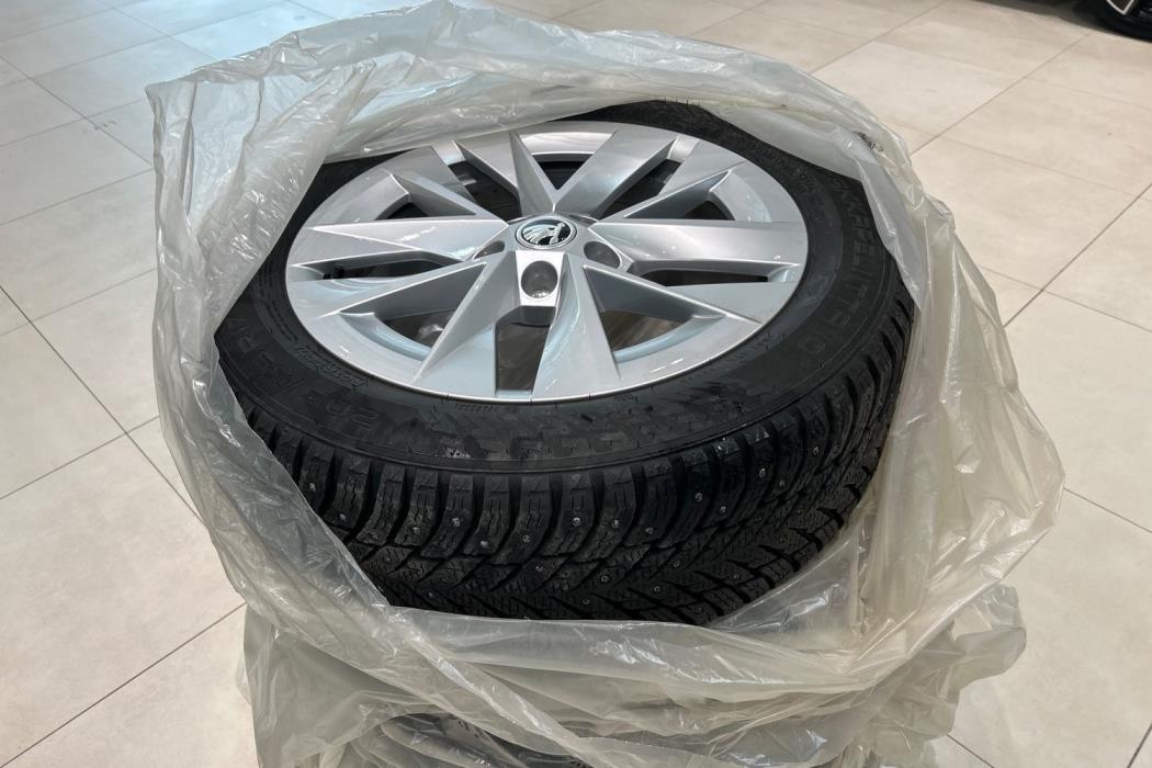 SKODA Octavia 2023