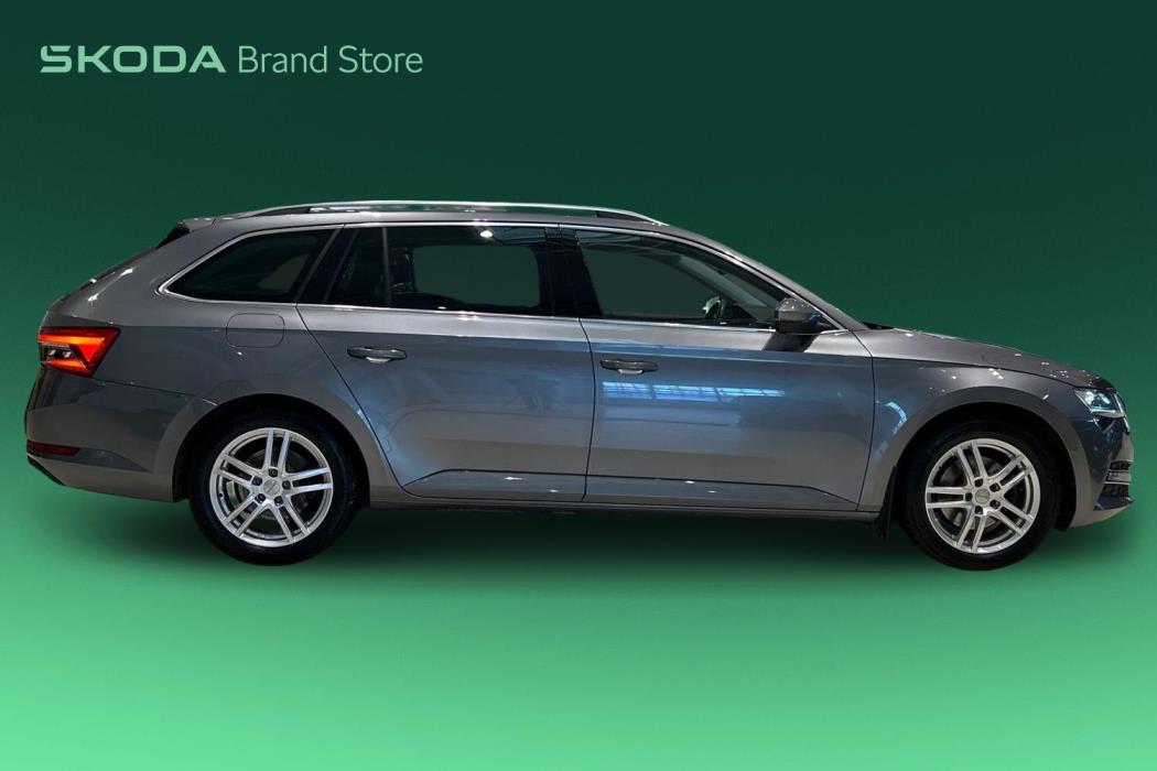 SKODA Superb 2022