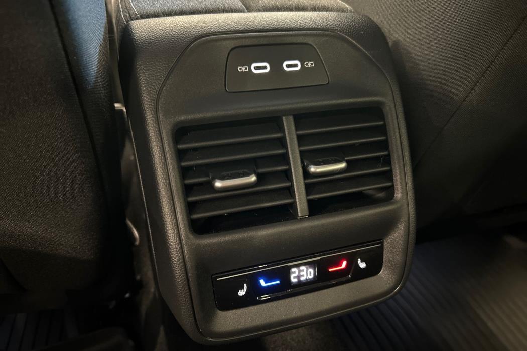 SKODA SUPERB 2025