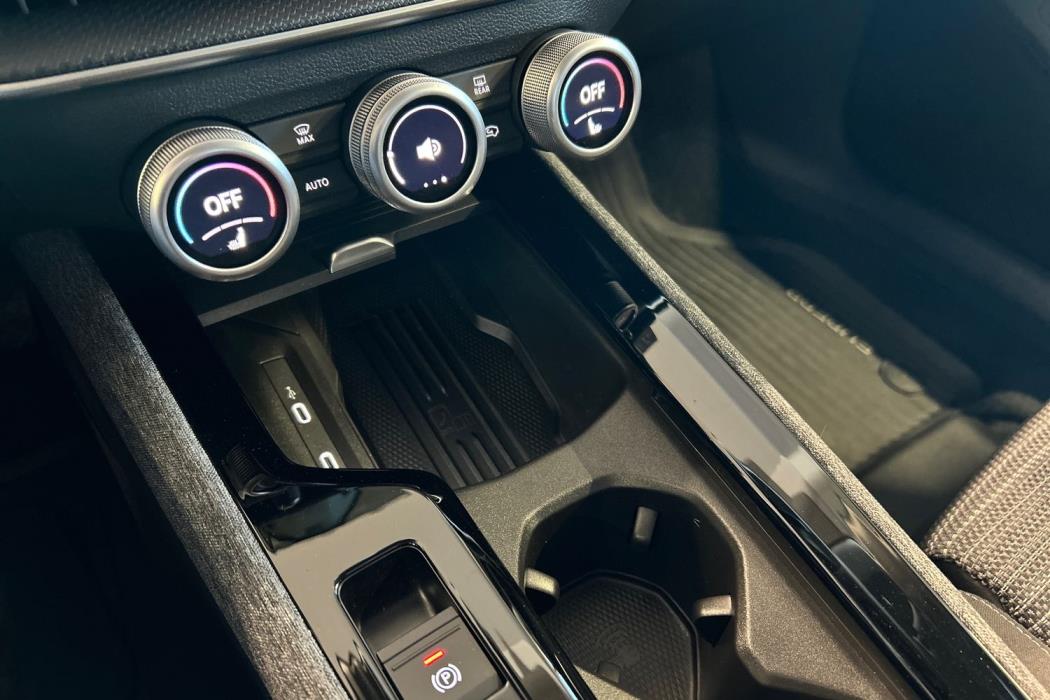 SKODA SUPERB 2025