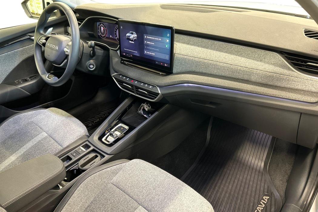 SKODA Octavia 2025