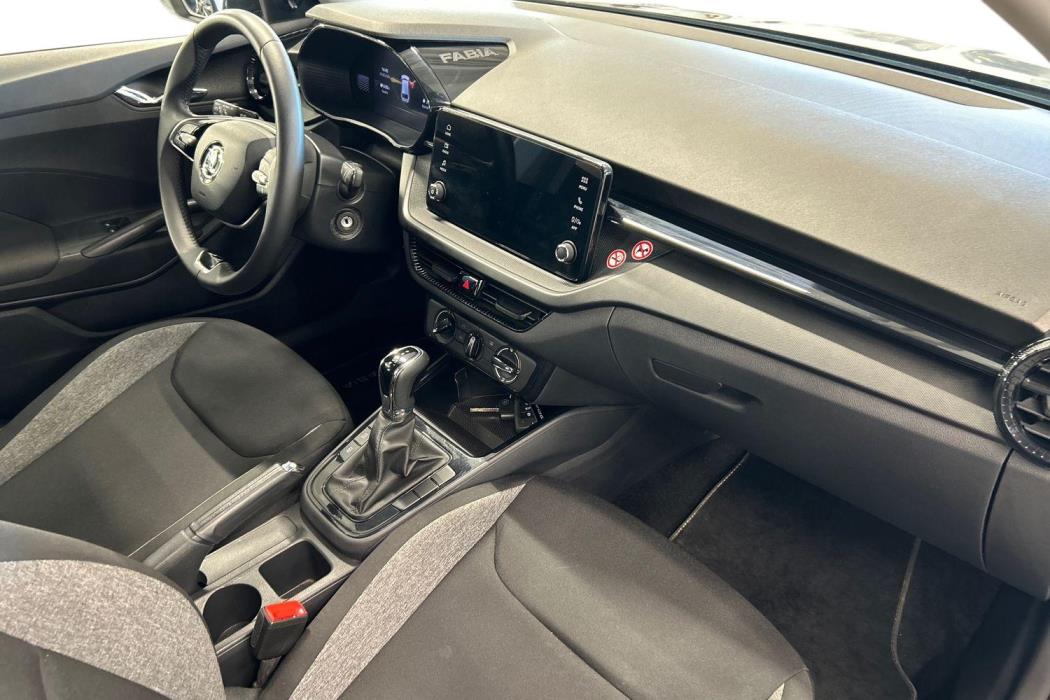 SKODA Fabia 2024