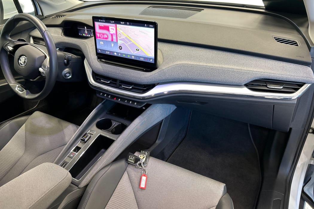 SKODA Enyaq 2023