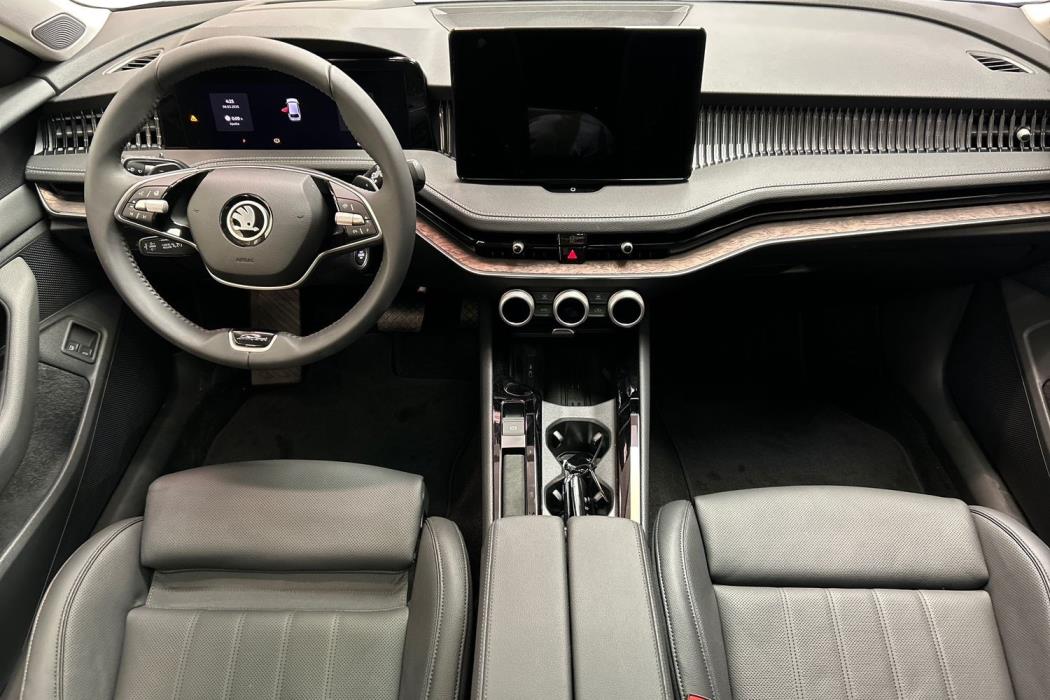 Skoda Superb 2025