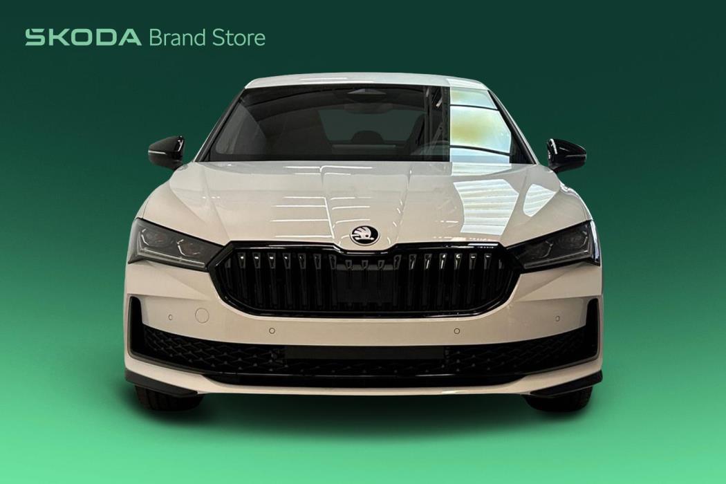 Skoda Superb 2025