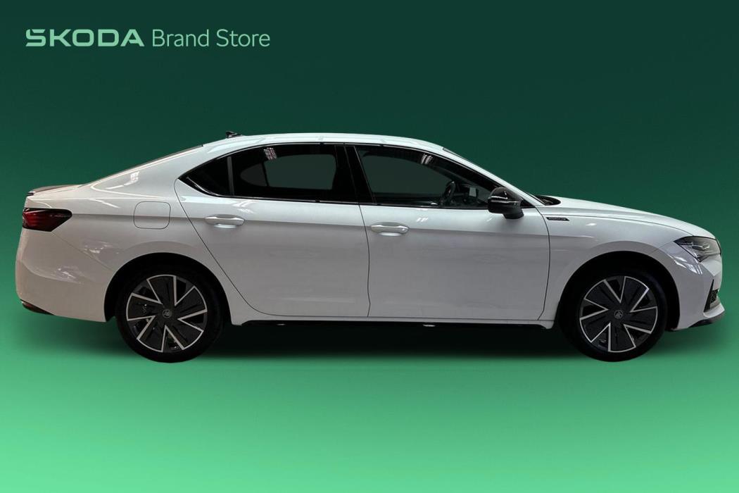 Skoda Superb 2025