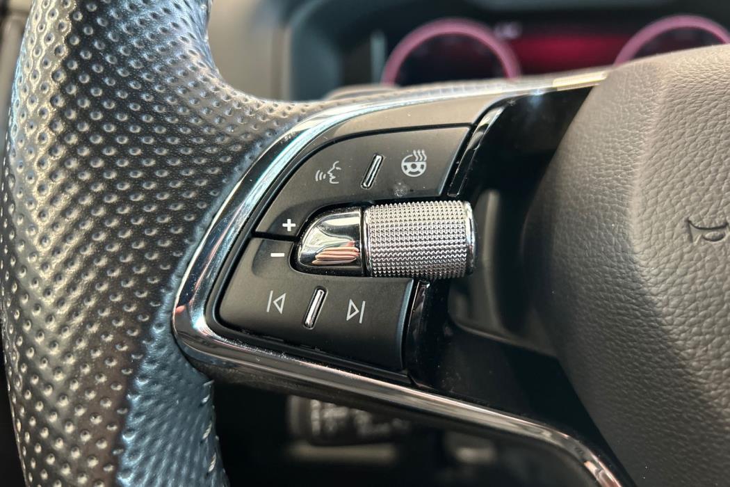 SKODA Karoq 2023