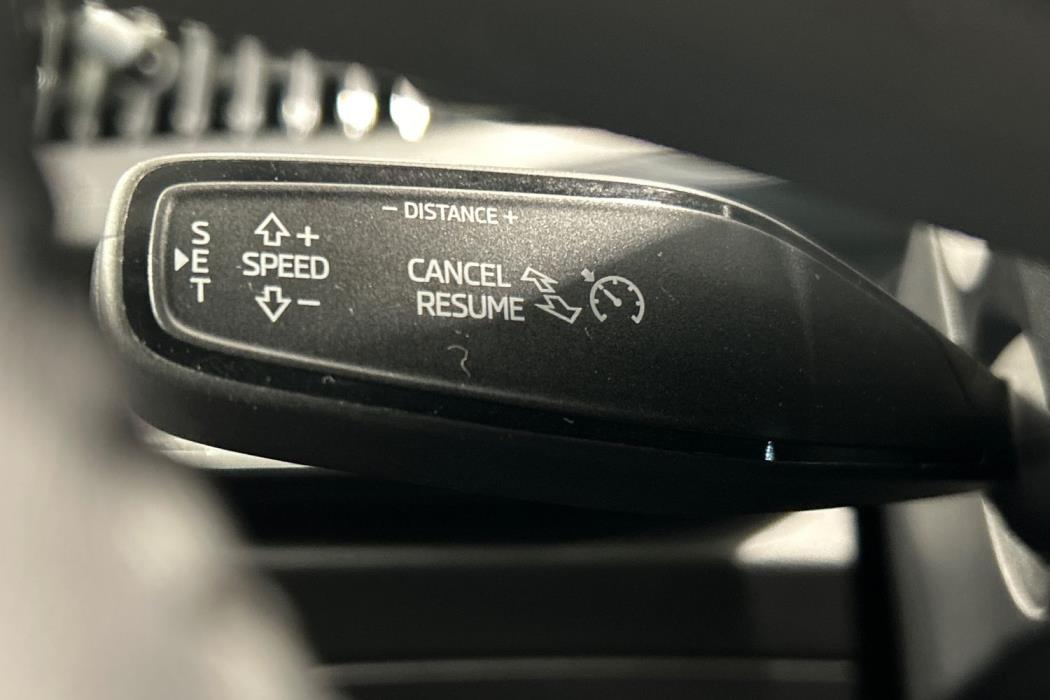 SKODA Superb 2025
