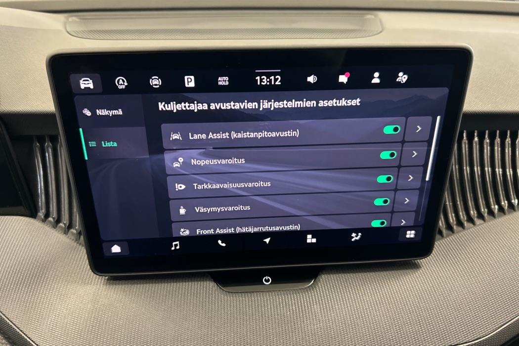 SKODA Superb 2025