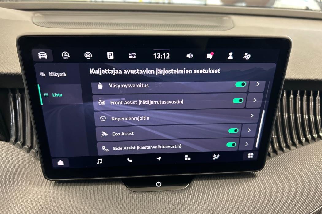 SKODA Superb 2025