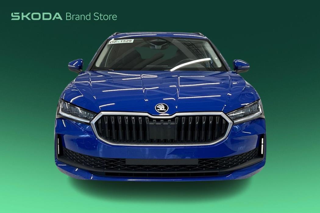 SKODA Superb 2025